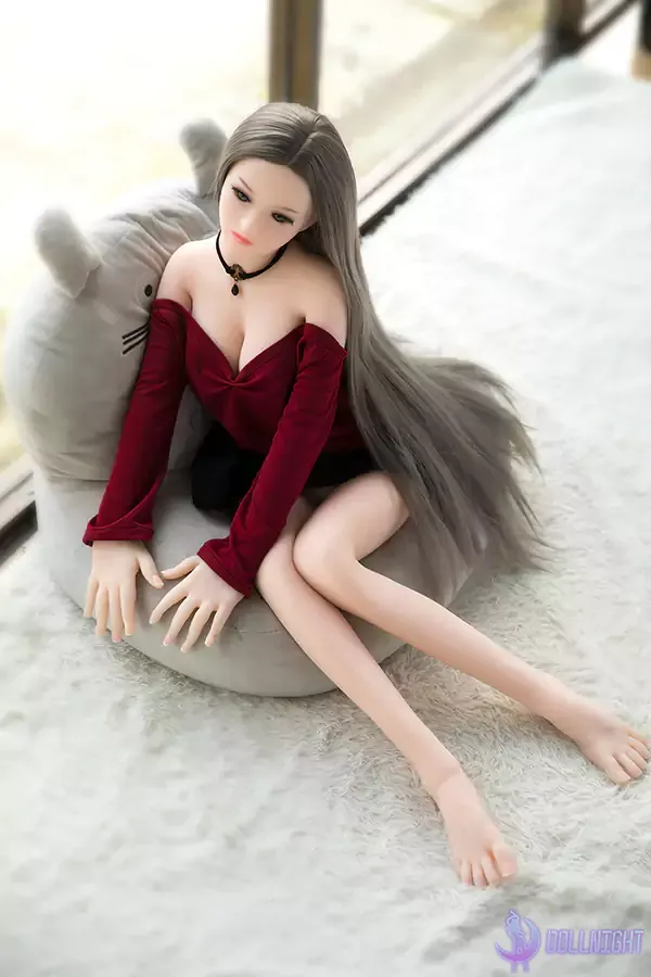 girl using femal sex doll