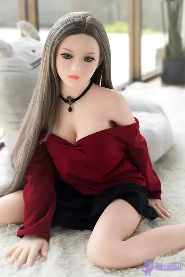 girl uses a sex doll