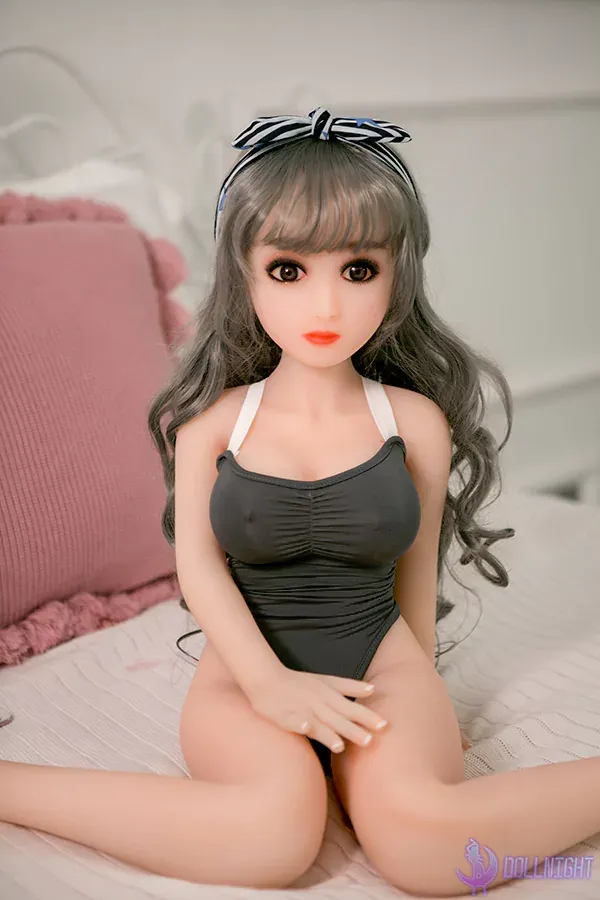 lesbuen and sex doll
